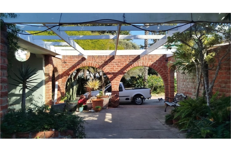 4 Bedroom Property for Sale in Walmer Eastern Cape